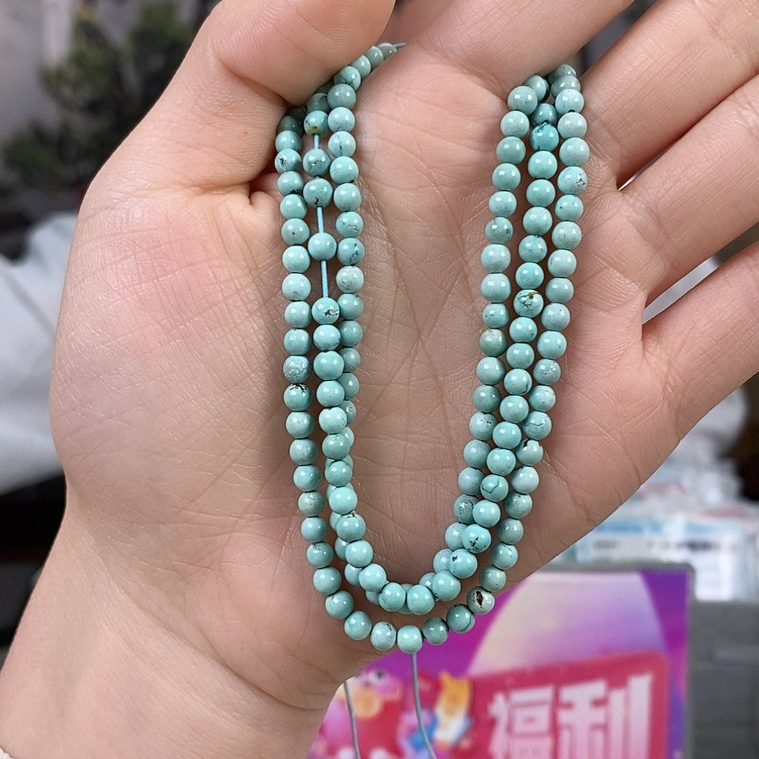 雨***味绿松石未镶嵌珠宝奇石