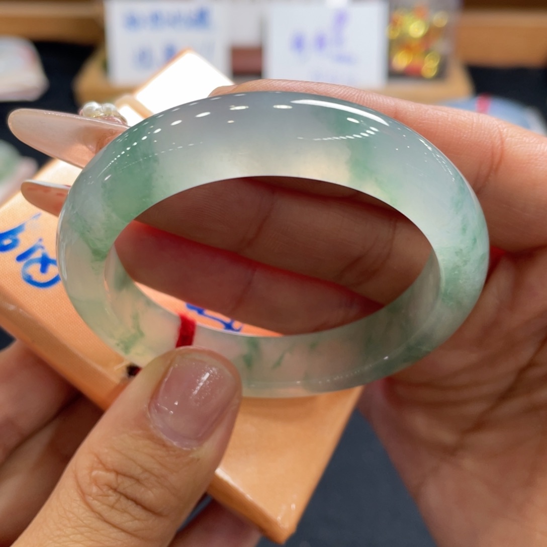 翡翠手镯未镶嵌18号66