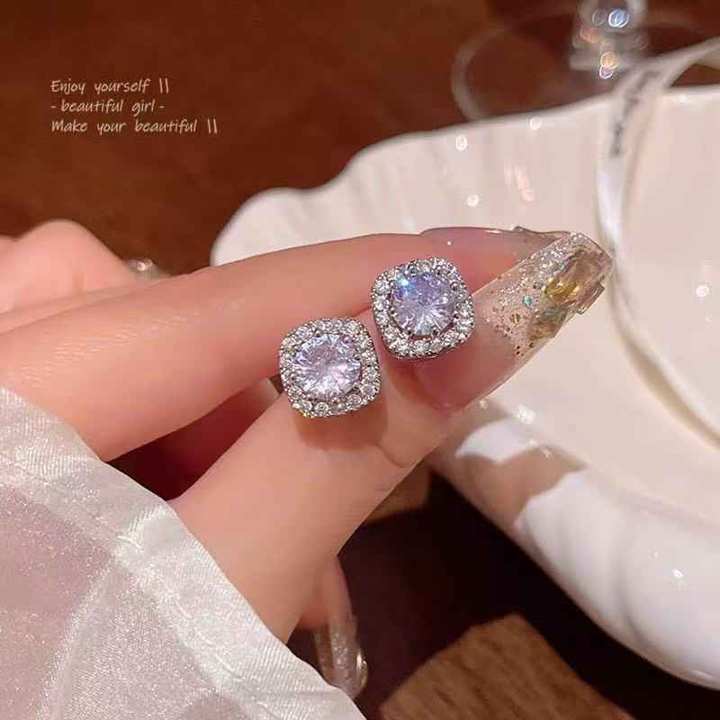 925银耳饰 爆款1ct方糖镶钻耳钉时尚简约轻奢气质高级感小