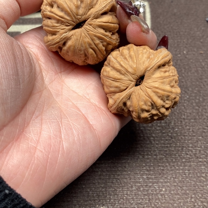 文玩核桃吊坠元宝全品