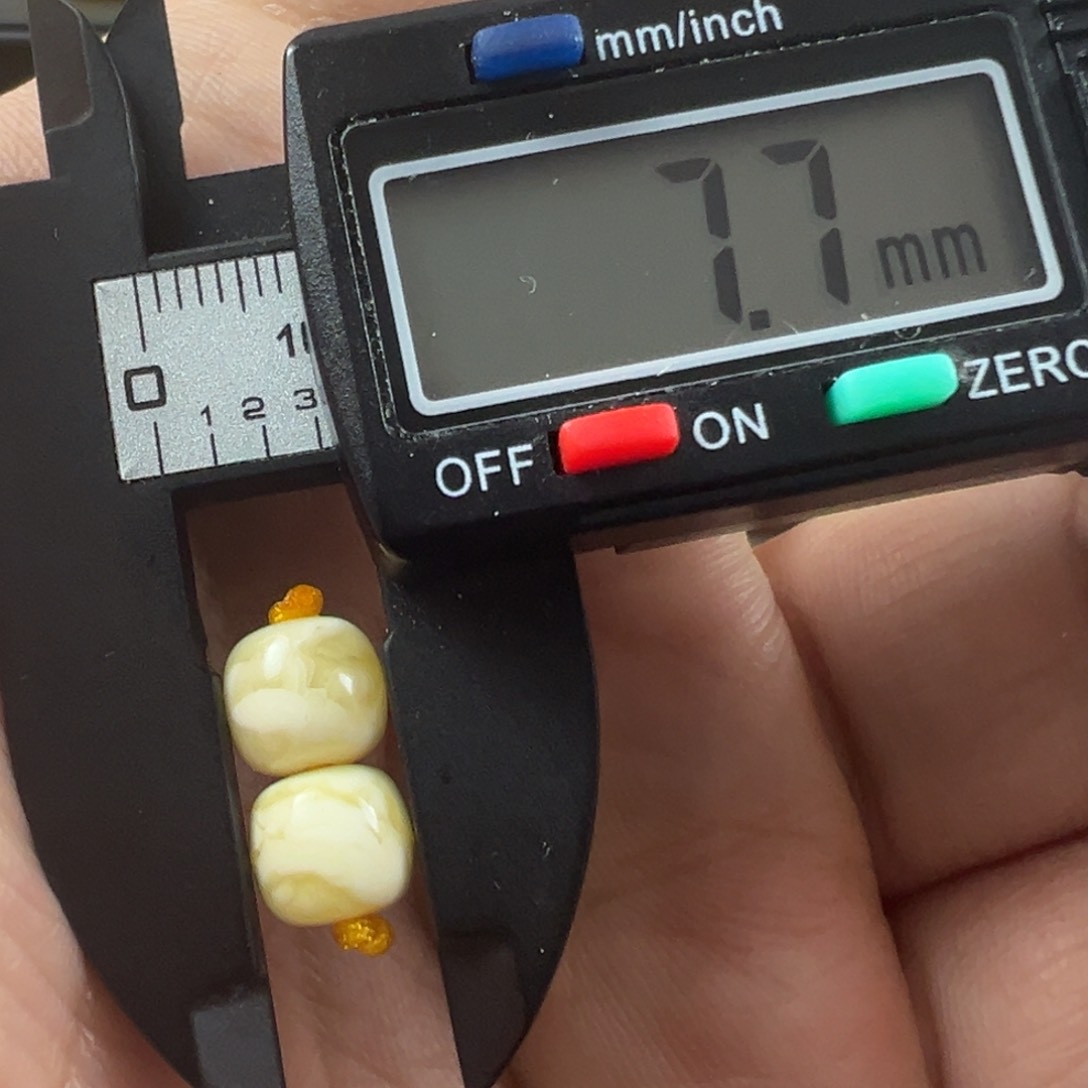 未镶嵌蜜蜡裸石4 杂