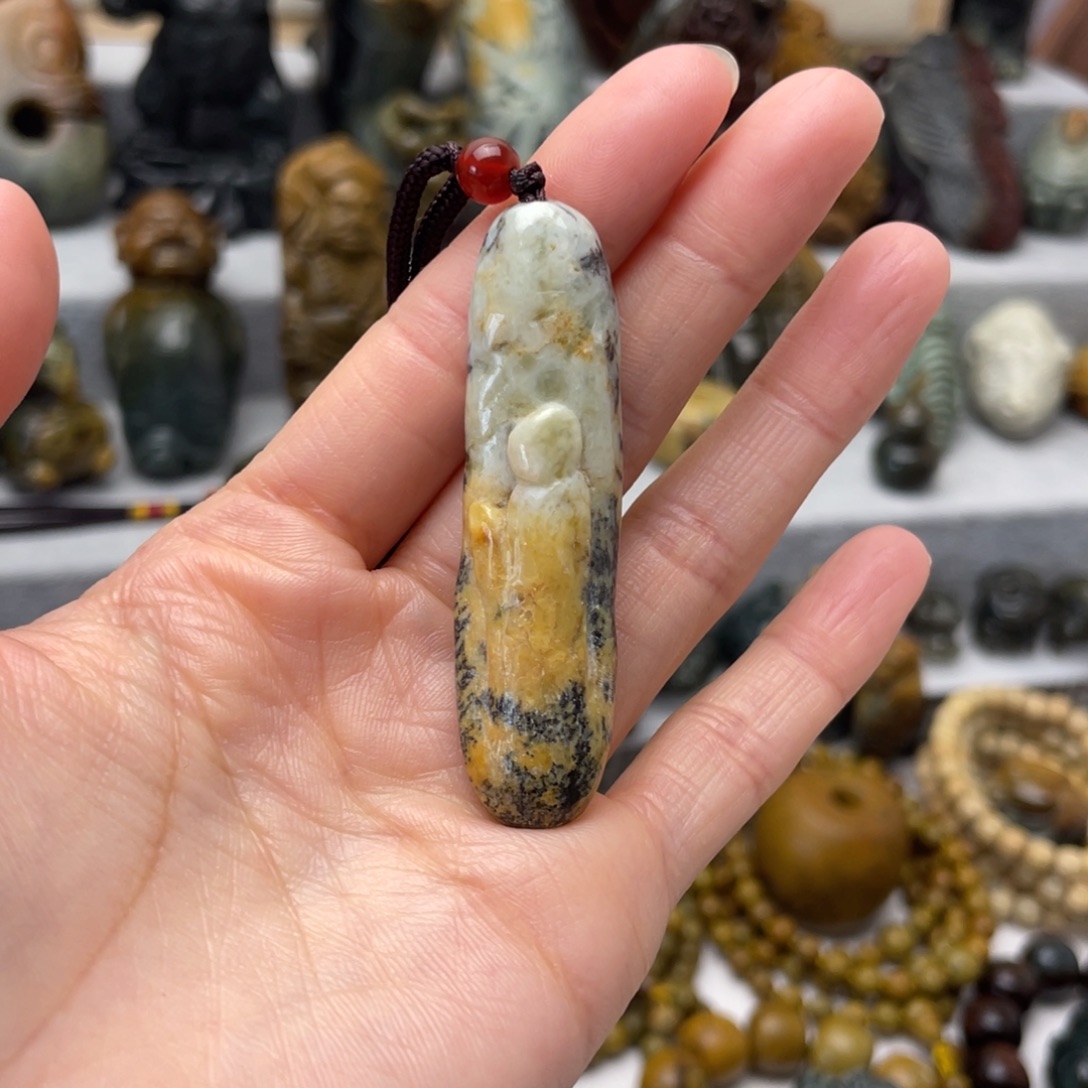 岫岩河磨玉（透闪石质玉）未镶嵌把件