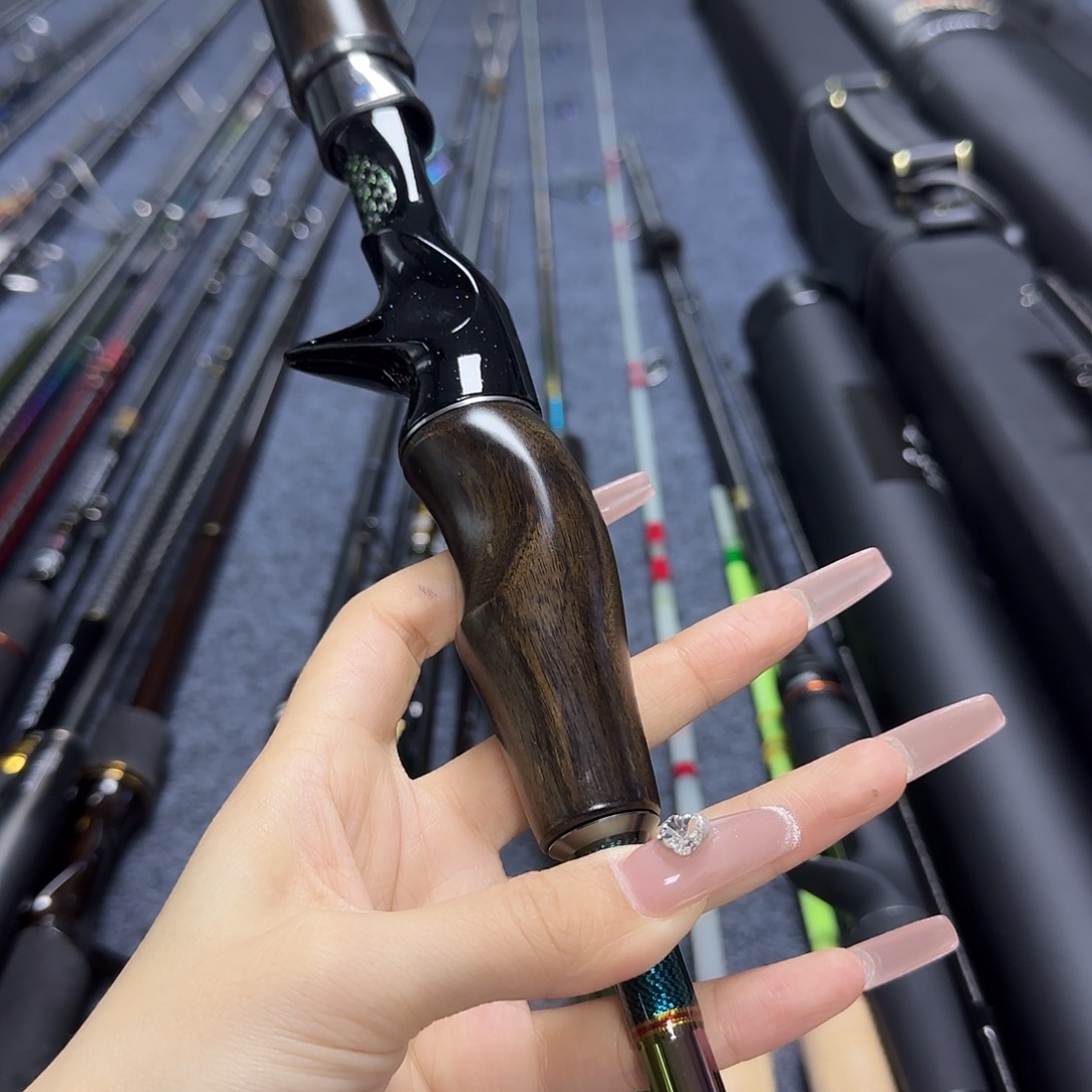 劉***）3.8m2.1m碳素枪柄微瑕