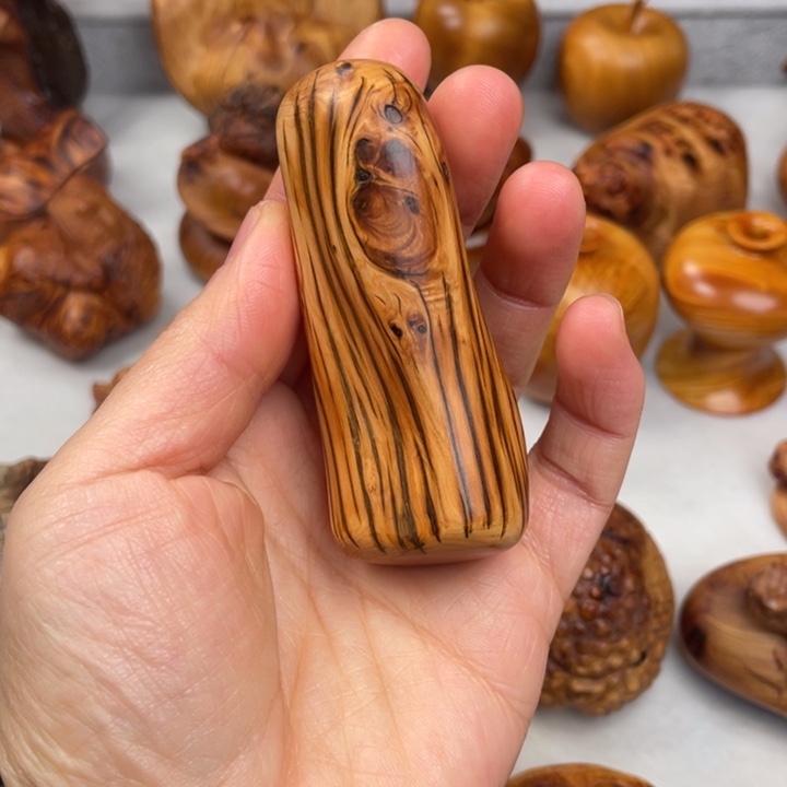 马***柒木太行陈化虎皮闻香把件