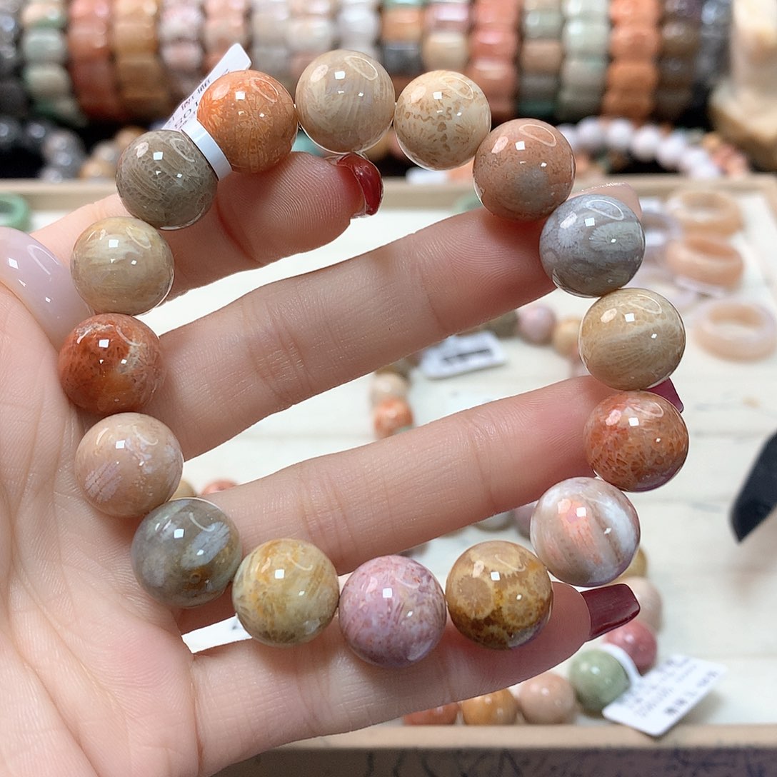 硅化珊瑚（珊瑚玉）手链未镶嵌如****宝111