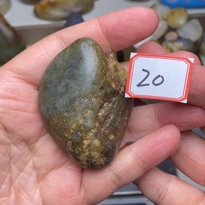 未镶嵌和田玉把件20