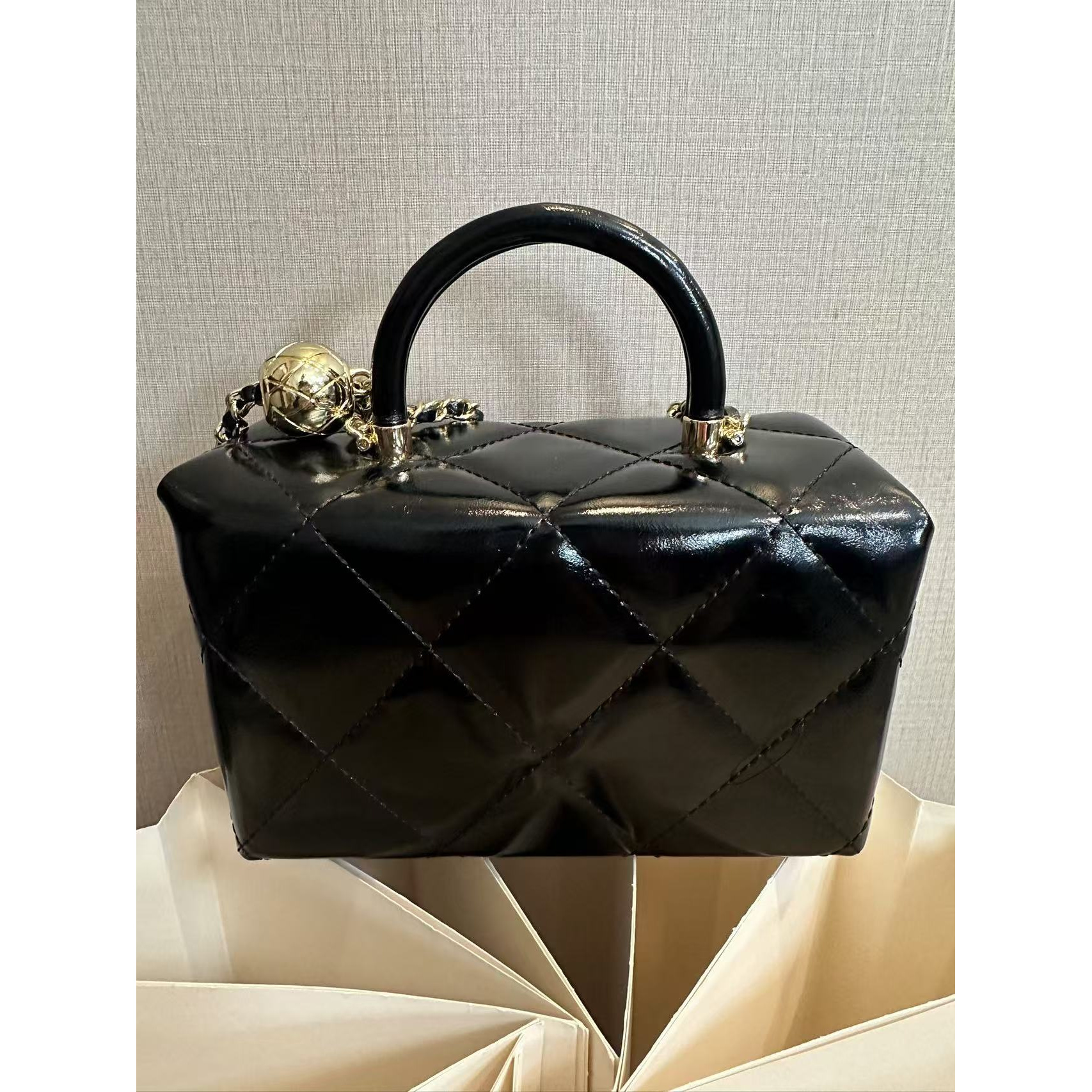 TOLEX2025手工新款时尚百搭镜子女包黑色