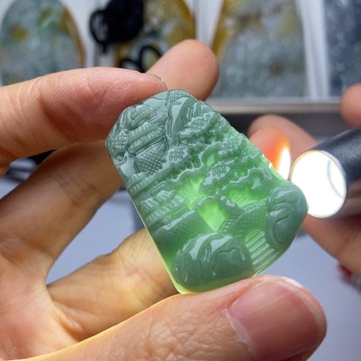 翡翠未镶嵌颈饰翡翠