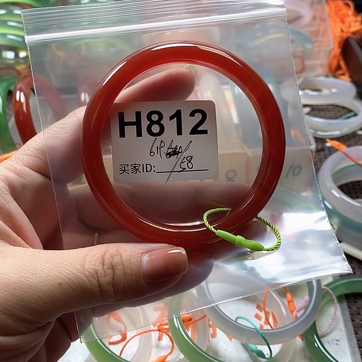 玛瑙/玉髓手镯未镶嵌