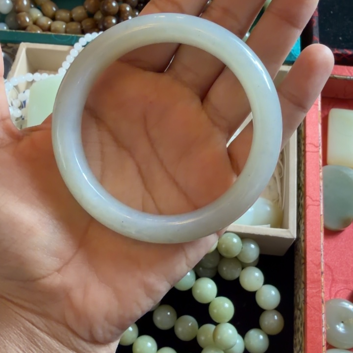 和田玉（糖玉）未镶嵌手链