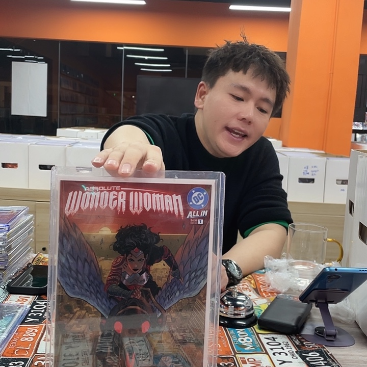 纸绝对女侠第一期主封首刷