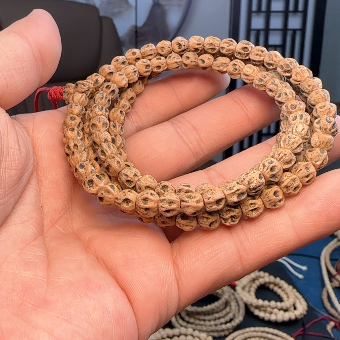 柏香籽/百香籽吊坠哈*少