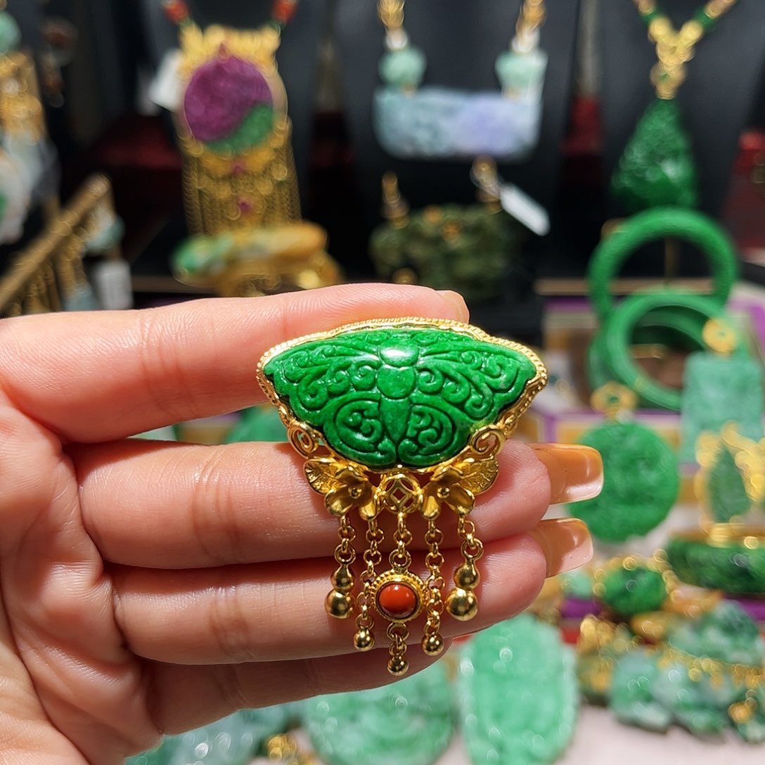 【闪购商品】翡翠戒指银S925镀金镶嵌蝴蝶