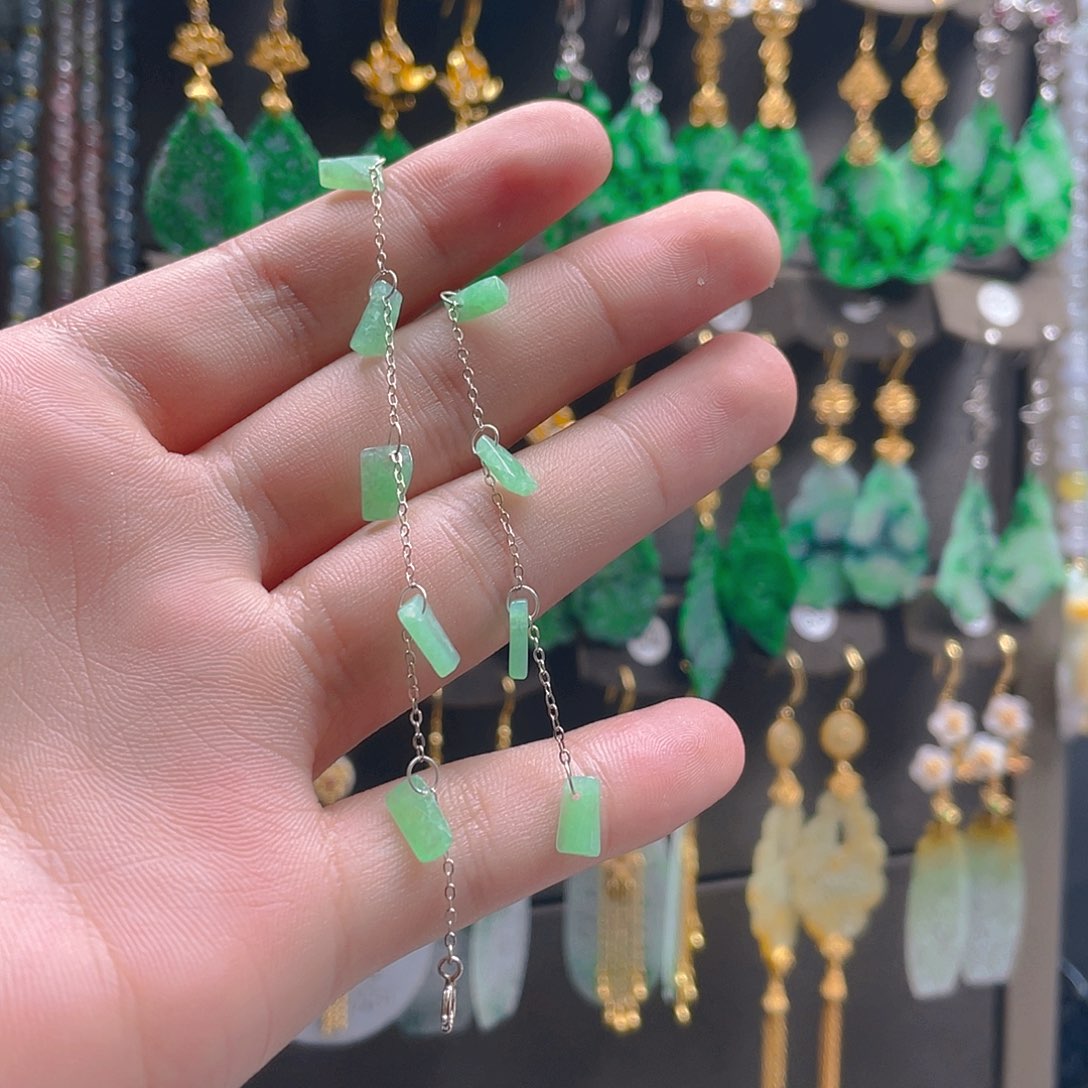 翡翠未镶嵌耳饰翡翠