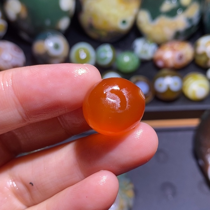 未镶嵌玛瑙/玉髓珠宝半成品金***蛙