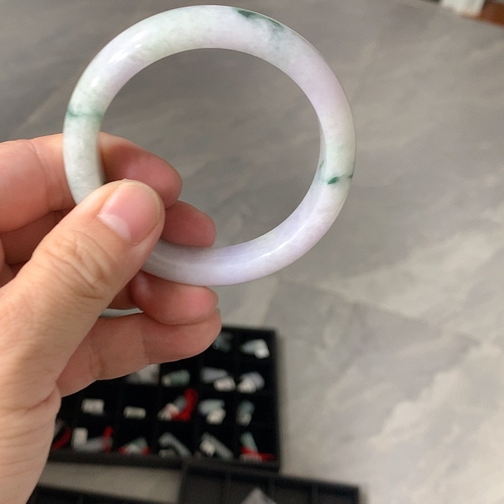 翡翠颈饰未镶嵌56圈