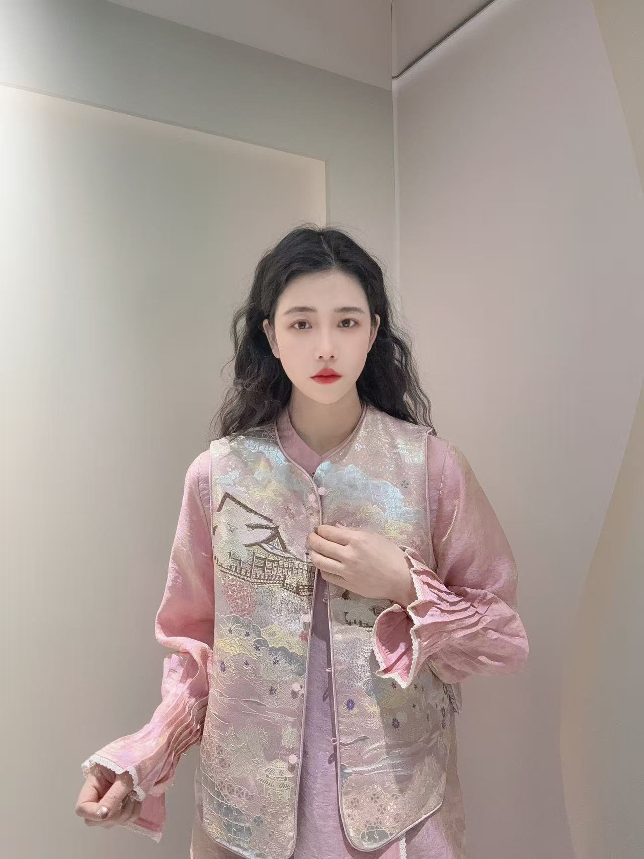 九月  玉楼金阁   新款新中式国风气质中式宋锦复古马甲