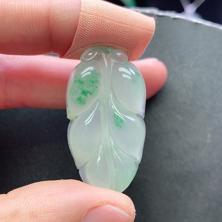 石英质玉未镶嵌颈饰