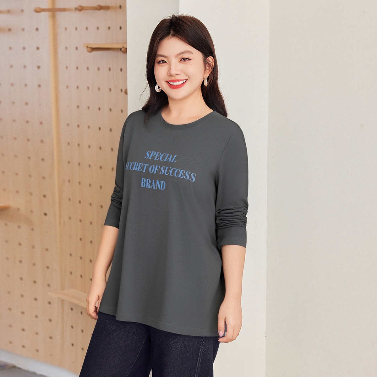 【秋装百搭舒适宽松印花中长款T恤】MsShe大码女装2025新M2508072