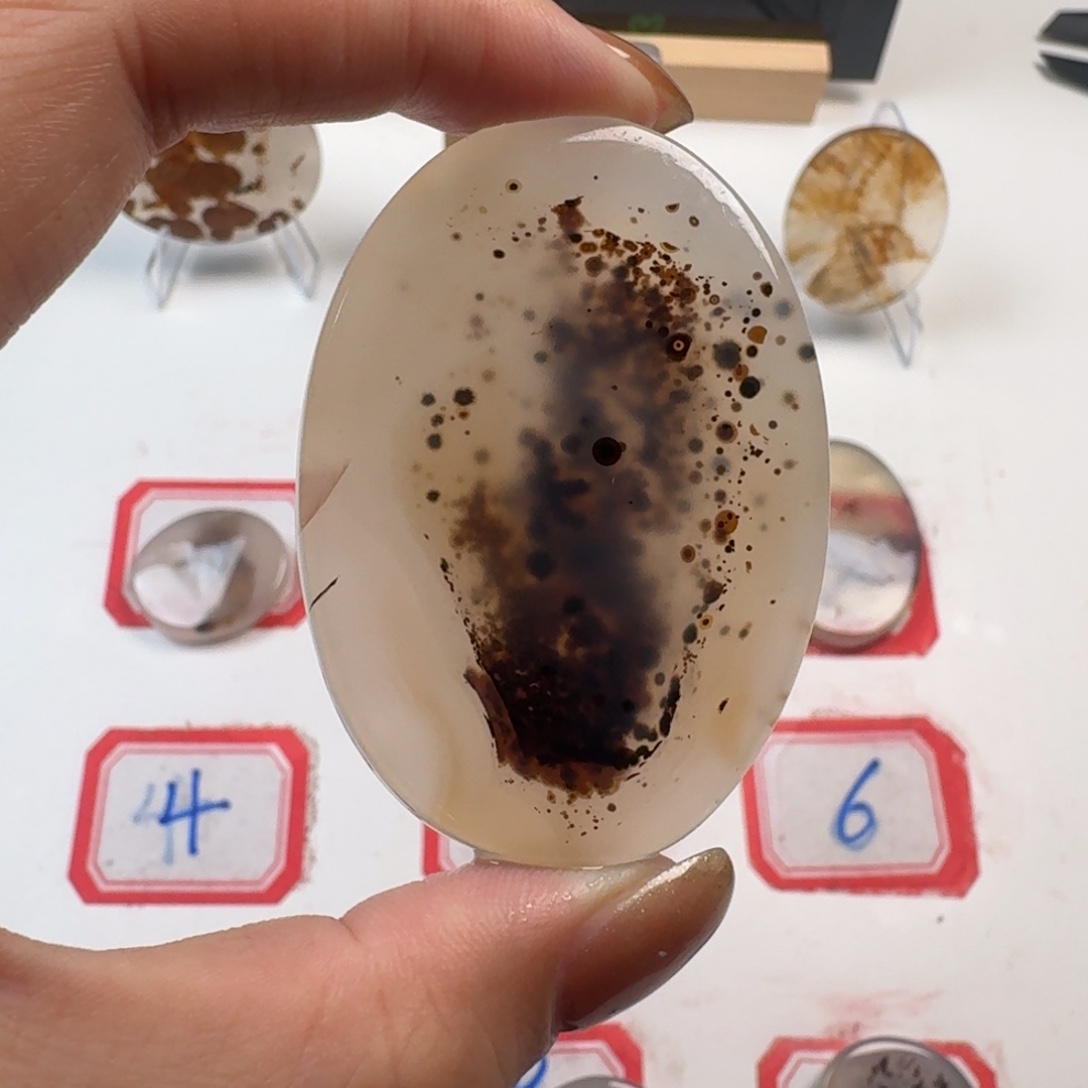 未镶嵌颈饰玛瑙/玉髓