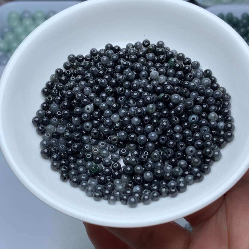 【闪购商品】未镶嵌翡翠手链卡3.8黑乌鸡100颗