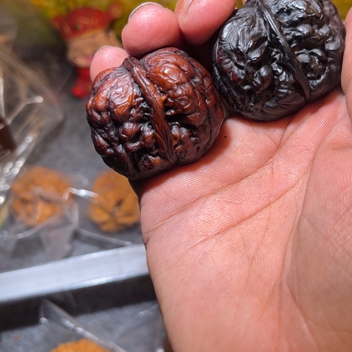 鳯***翔文玩核桃吊坠滇西127