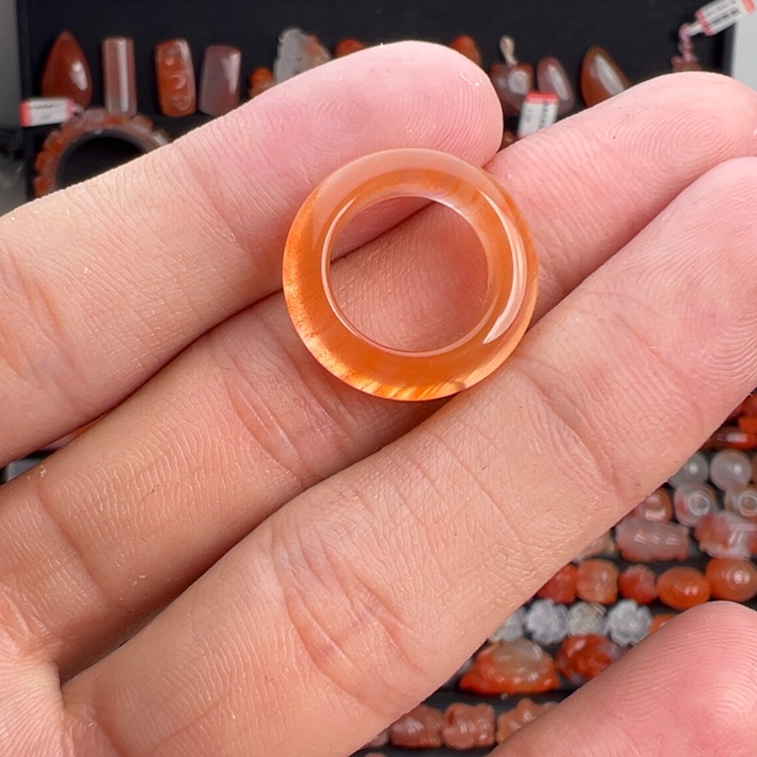 大***型南红玛瑙未镶嵌颈饰跑环内径12mm