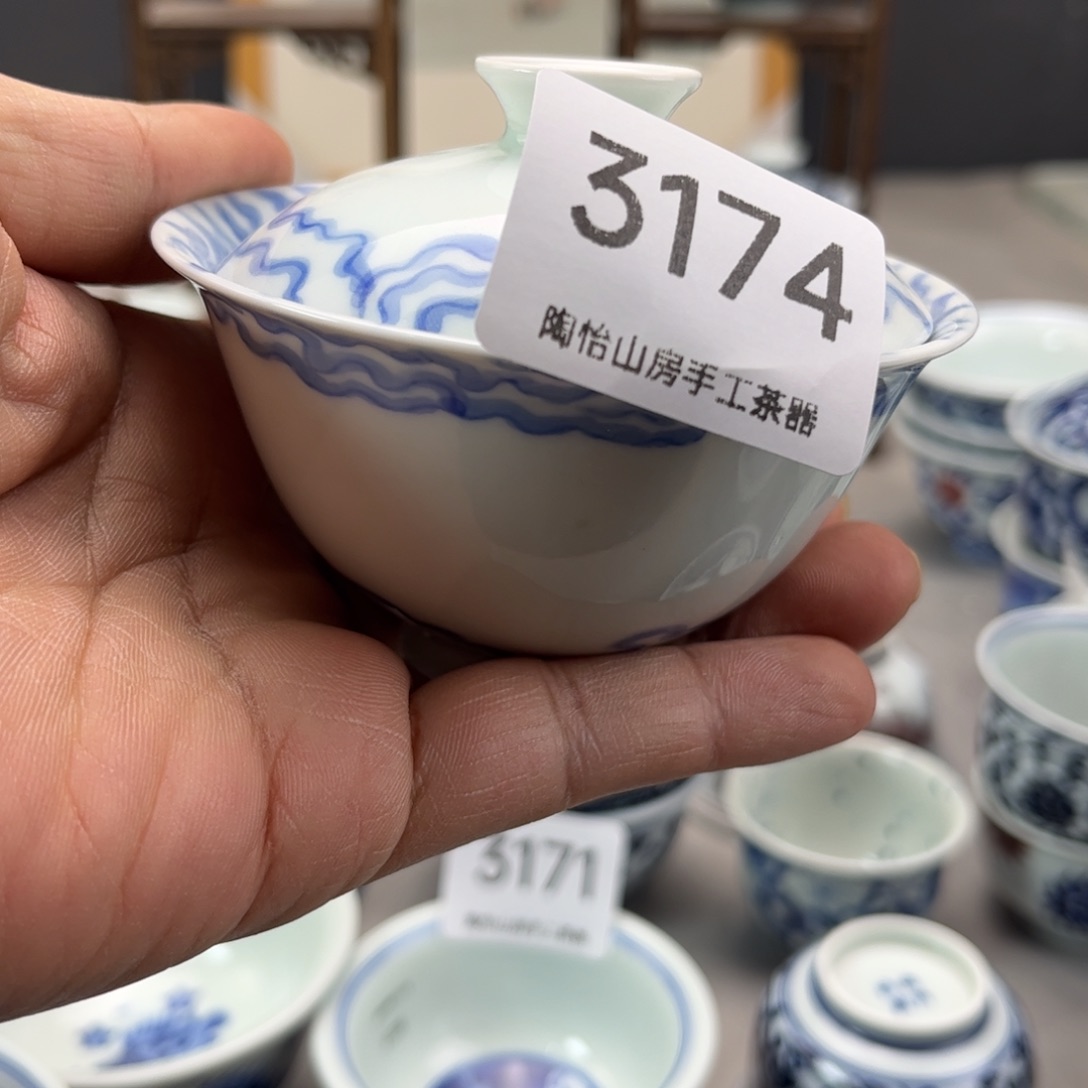 景德镇陶瓷手绘盖碗3174