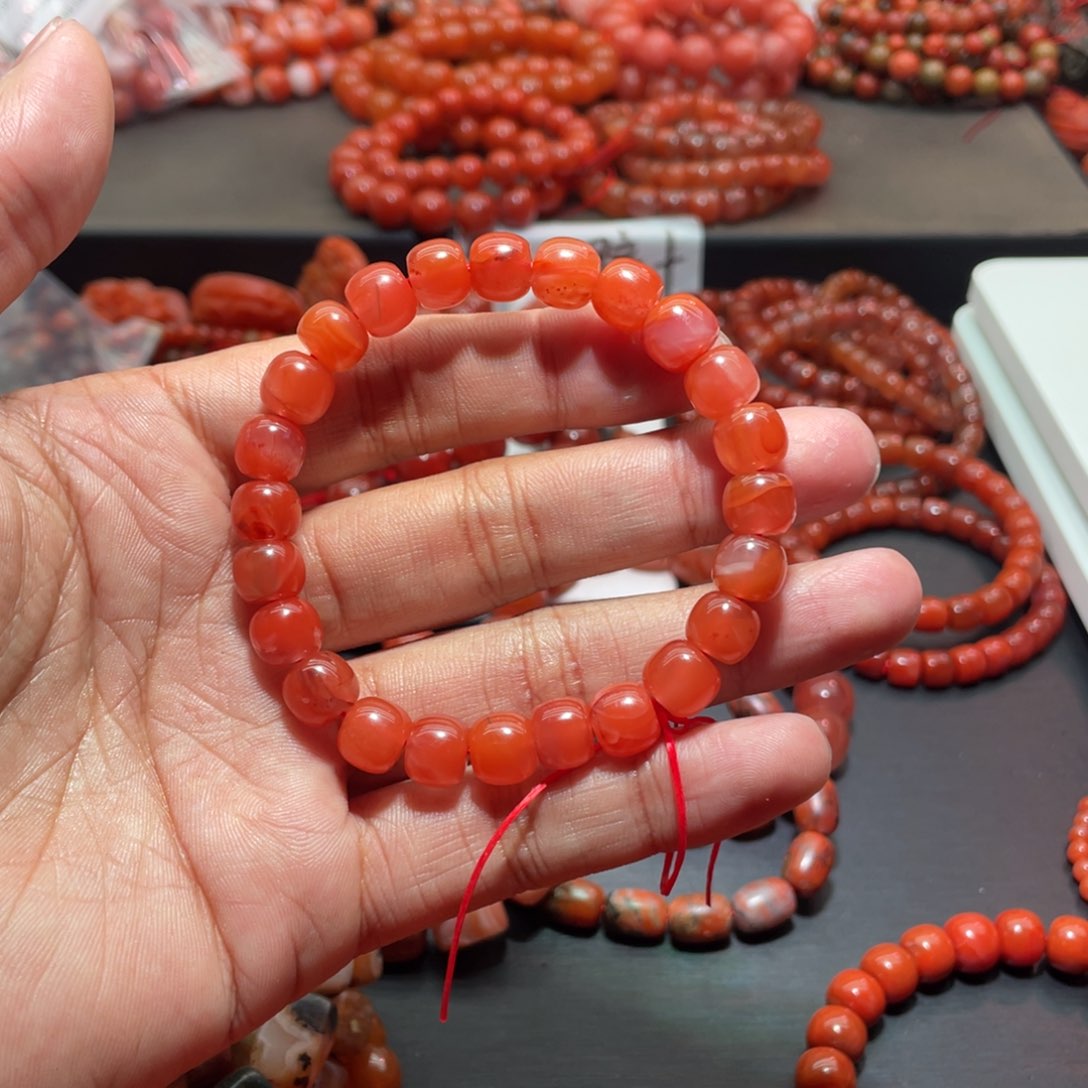 南红玛瑙手链未镶嵌