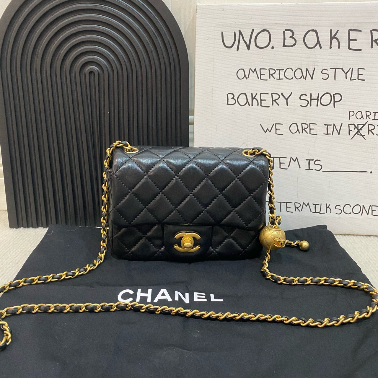 99新 Chanel/香奈儿 黑金金球方胖子