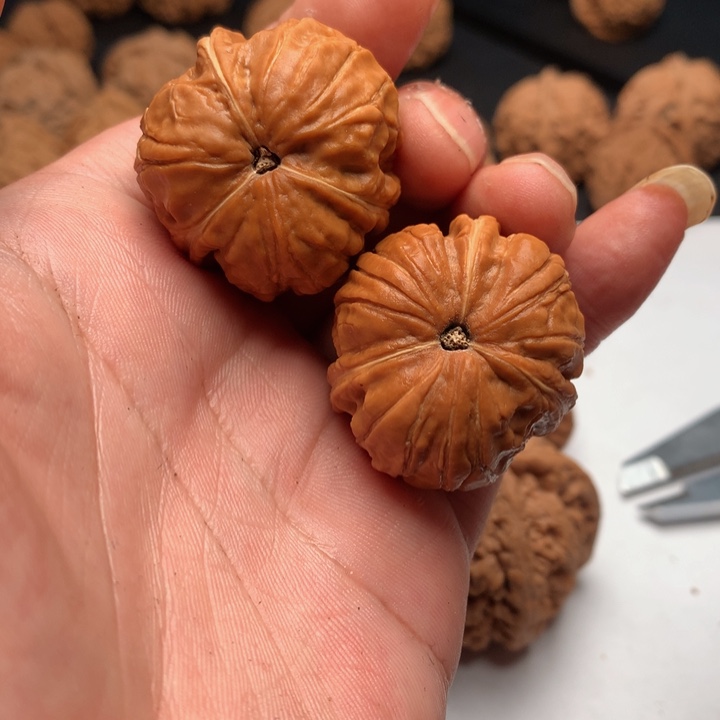 绿***景吊坠文玩核桃我也