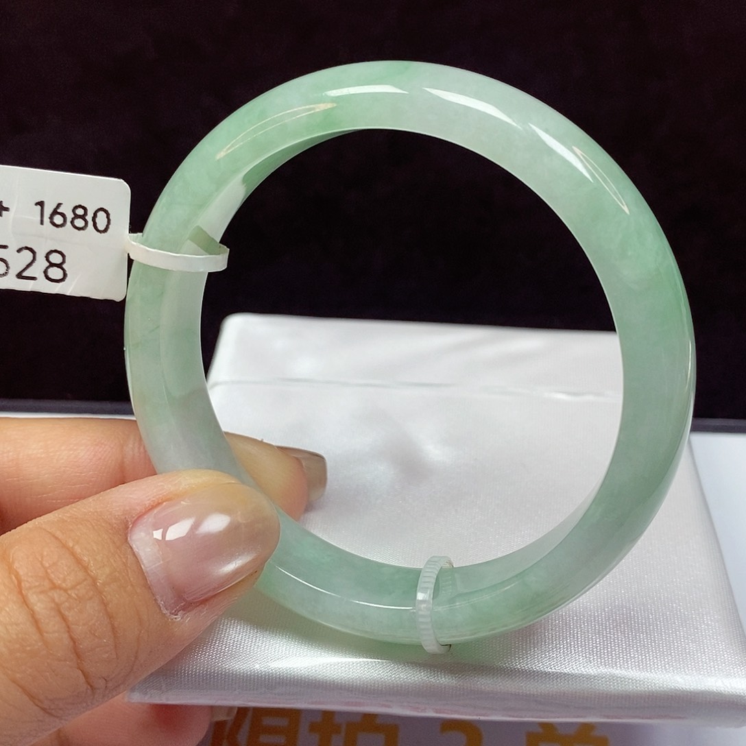 翡翠手镯未镶嵌翡翠手镯54圈