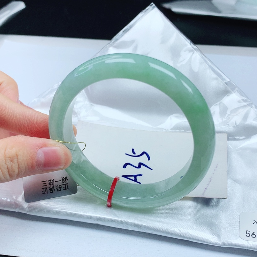 【闪购商品】翡翠手镯未镶嵌天然缅甸a货手镯56+