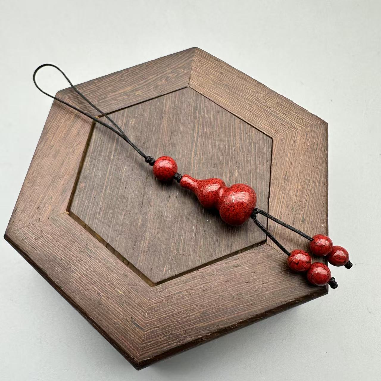 含辰砂工艺品JT294-晶体雕刻葫芦挂件