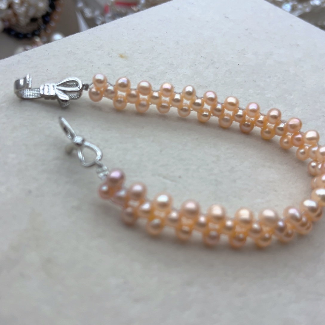 颈饰淡水珍珠未镶嵌