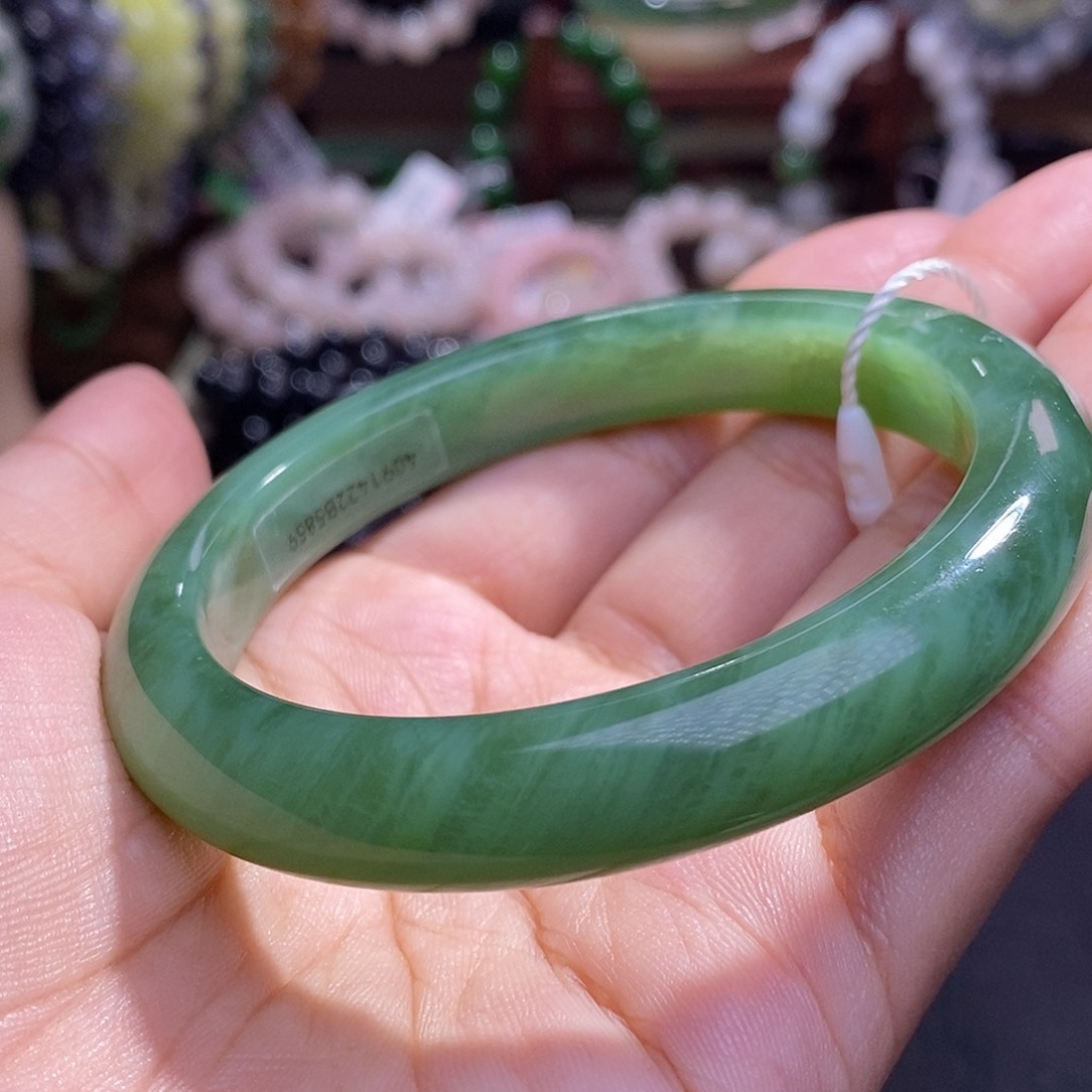 和田玉未镶嵌毕业级老坑料碧玉粉绿猫眼手镯59