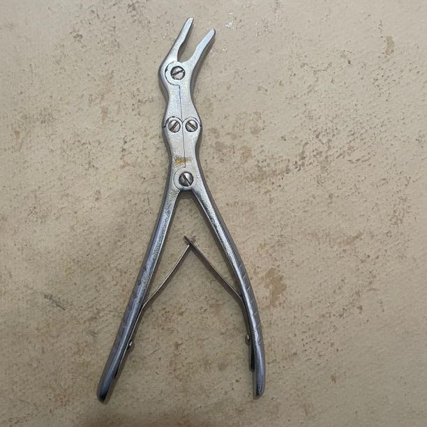 【GKJC-22】金属歪嘴钳（22厘米）