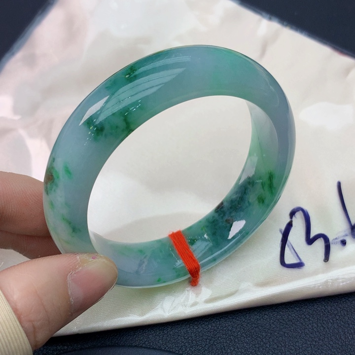 未镶嵌手镯翡翠翡翠手镯