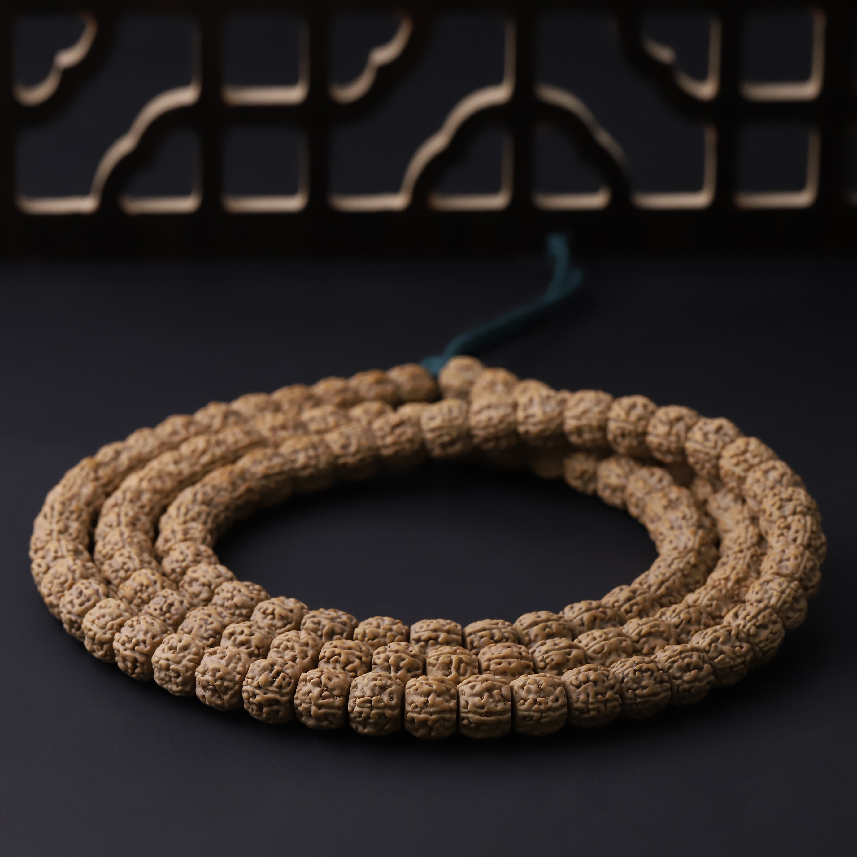 251144【定制藏式一代龙】精工藏切盘龙小金刚文玩手串