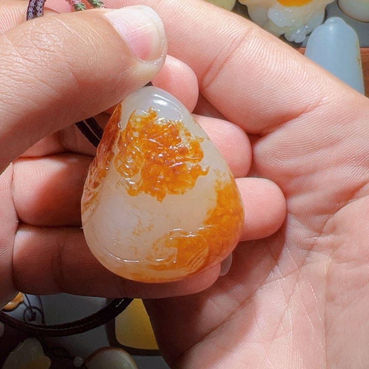 颈饰未镶嵌和田玉依**意