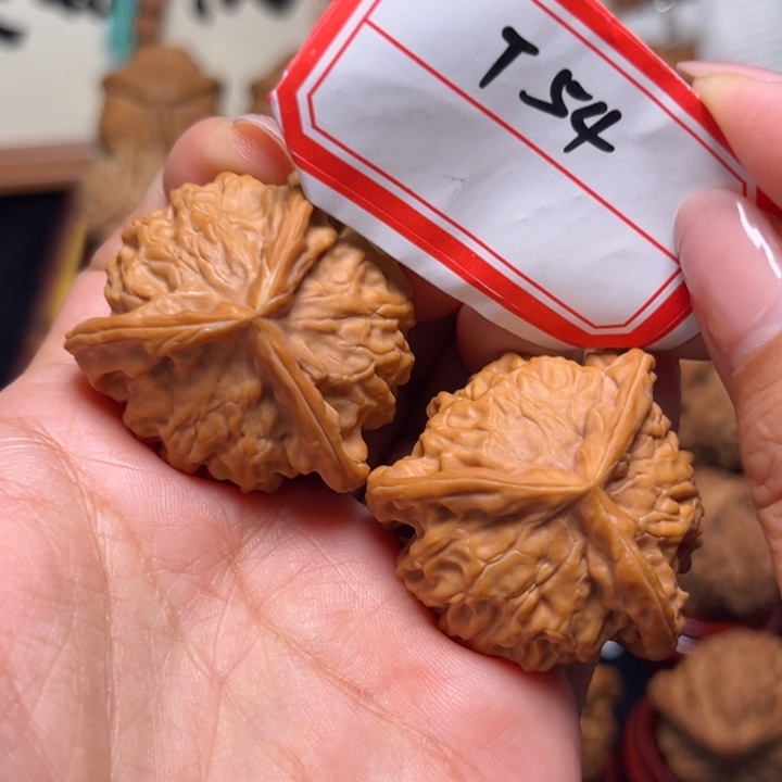 文玩核桃吊坠38盘山正奔54