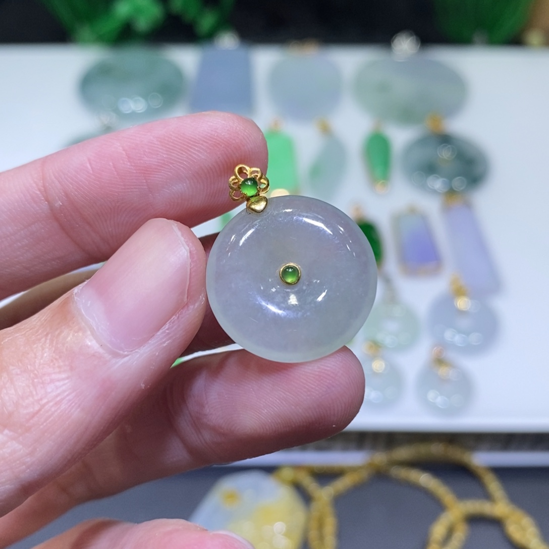 翡翠18K金镶嵌吊坠(不含链)