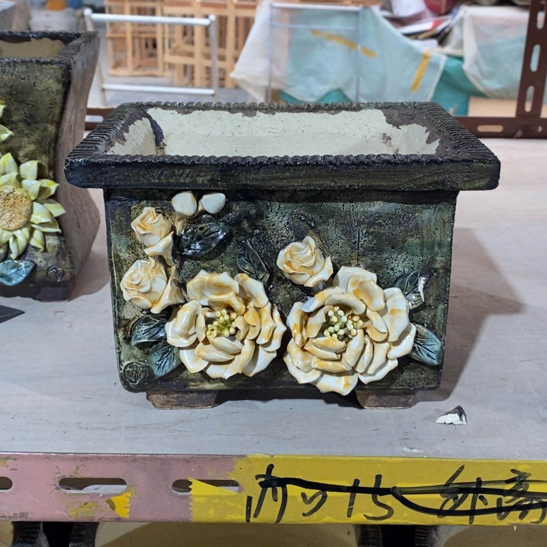 红陶青藤花器多肉花盆