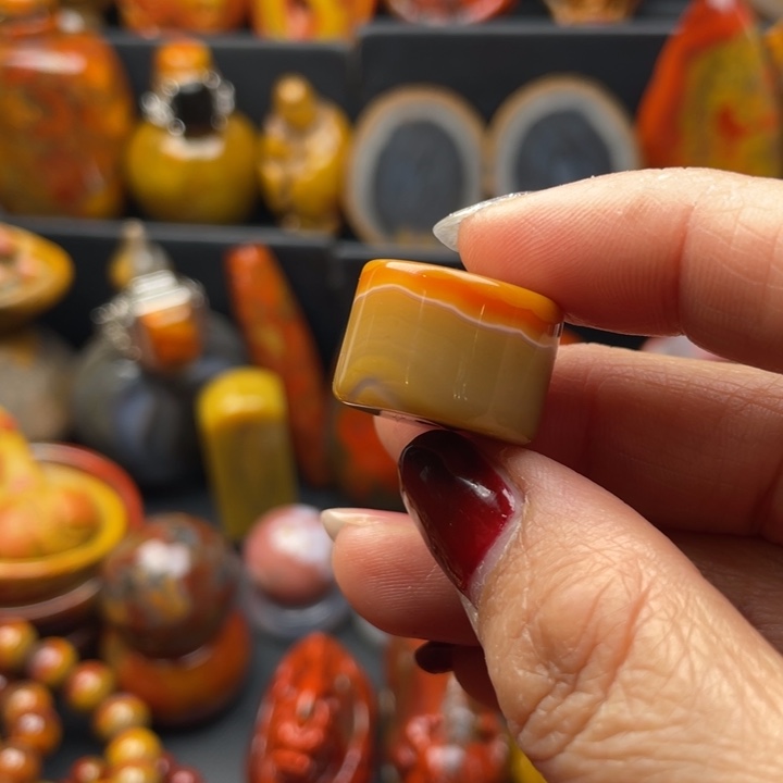 玛瑙/玉髓颈饰未镶嵌