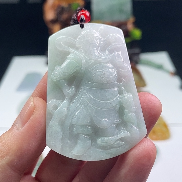 翡翠未镶嵌颈饰吊坠