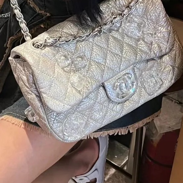 95新 Chanel/香奈儿 冰格银色单肩斜挎包35595912