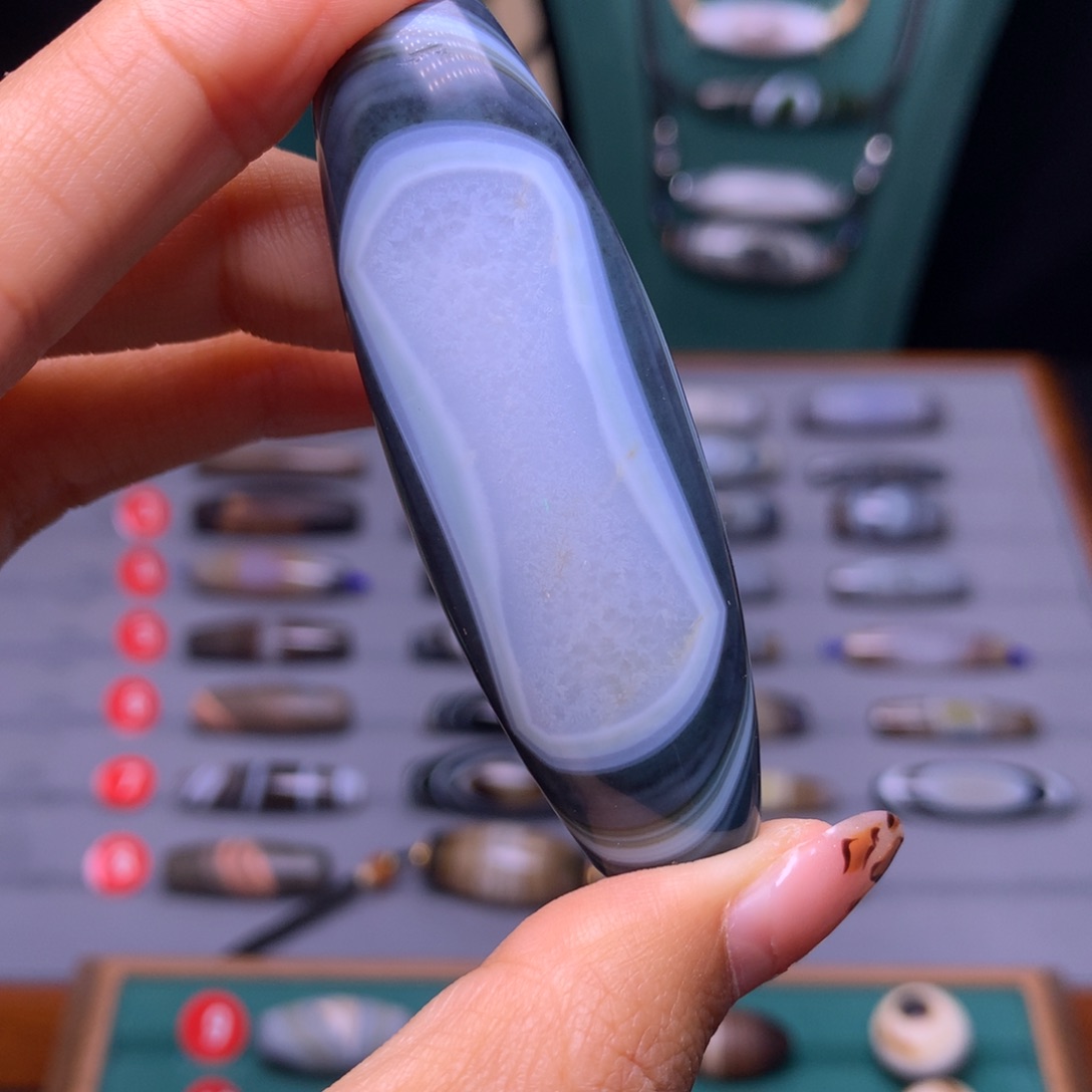 未镶嵌颈饰玛瑙/玉髓樊*义