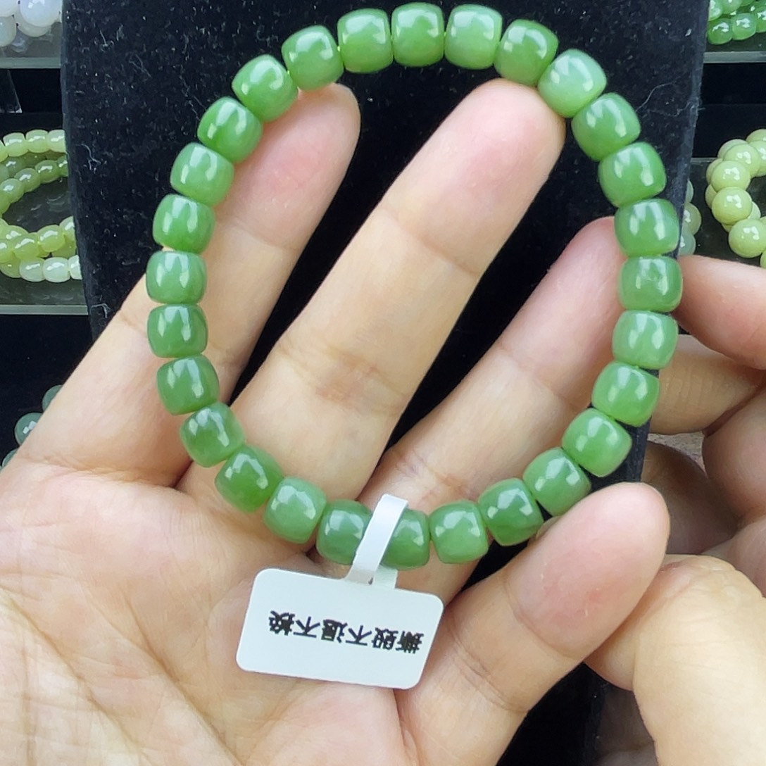 和田玉（碧玉）未镶嵌手链