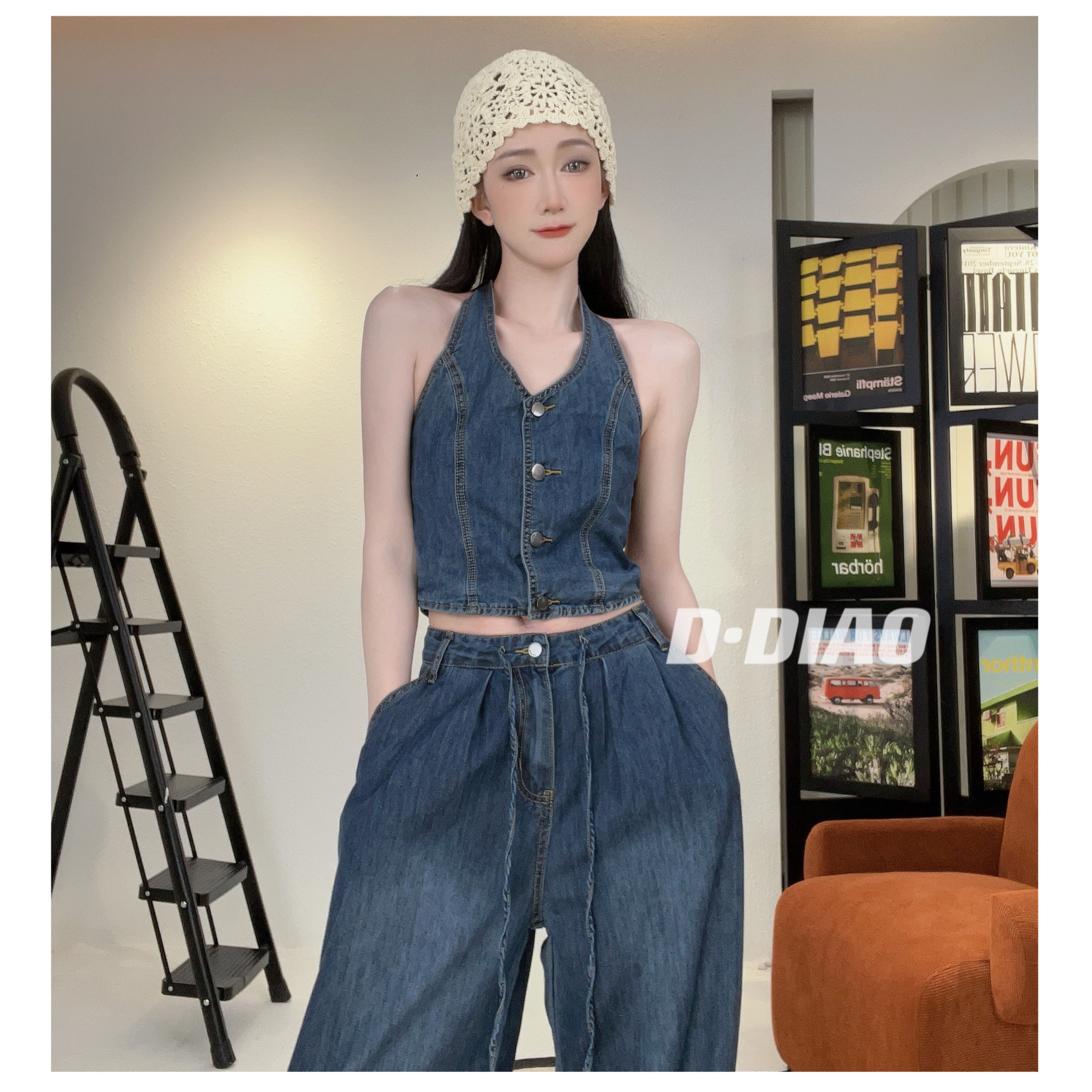 【小奈】简约挂脖背心+水洗高腰显瘦牛仔裤