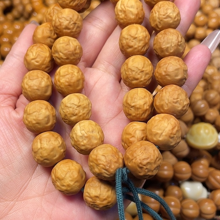 木猴头核桃大枣手持